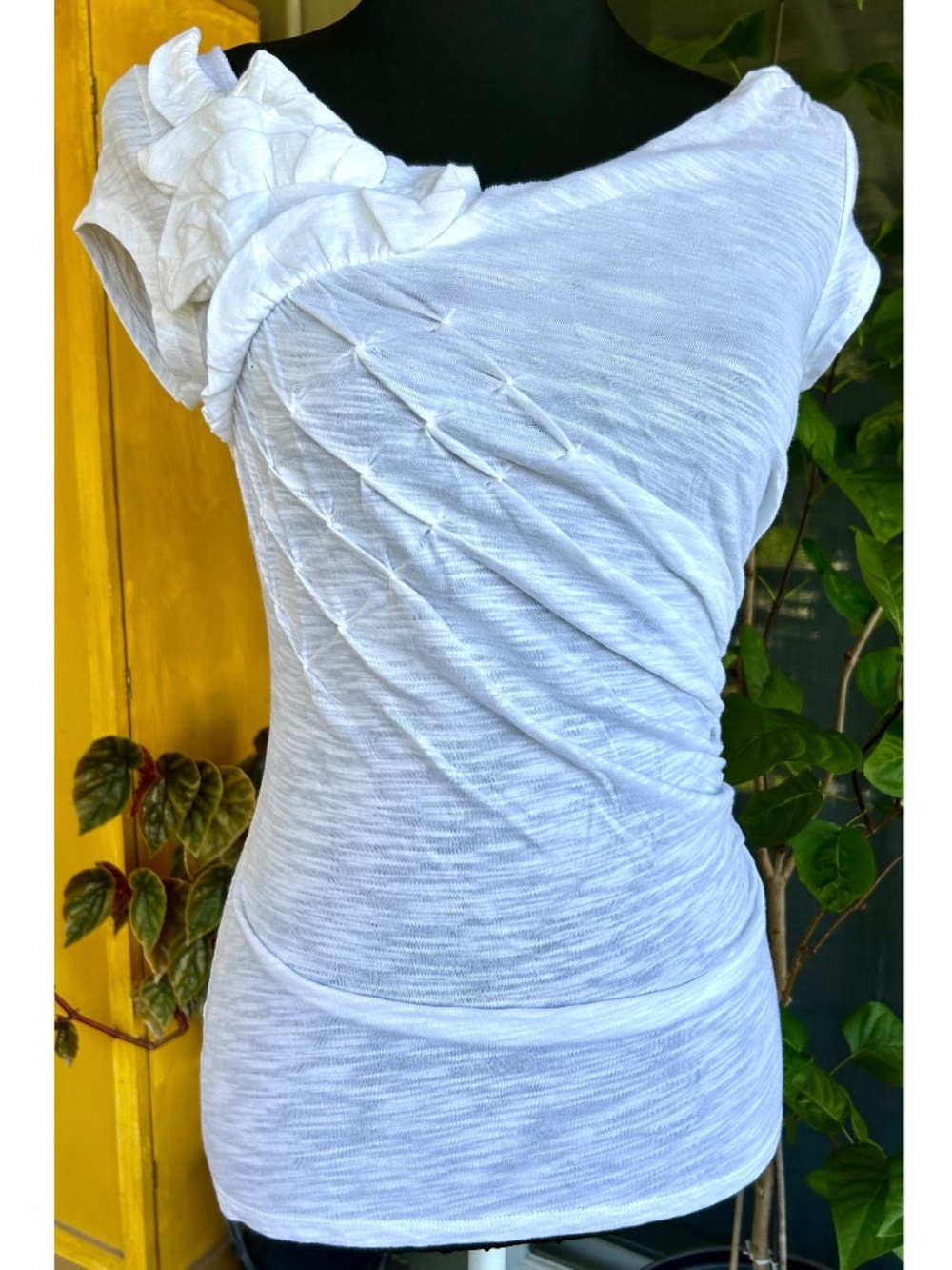 Anthropologie NWT White Cotton Short Sleeve Ruffle Detailing Ruched Top Size XS